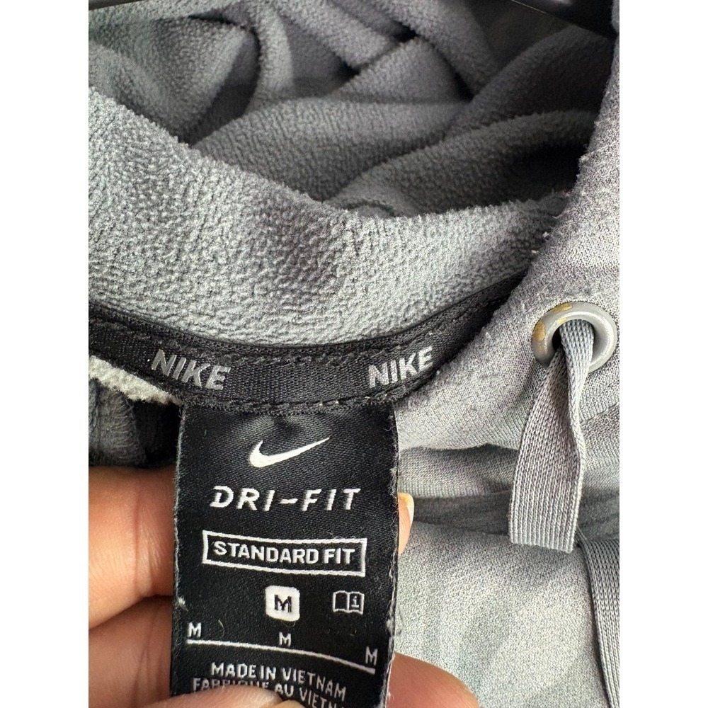 Nike Men's Therma Training Hoodie size medium - Picture 8 of 8